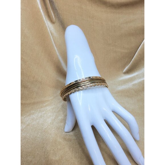 vintage set of 5 gold tone bangle bracelets - Picture 3 of 4